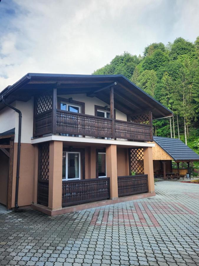 Penzion Jolla Cerveny Klastor Ngoại thất bức ảnh